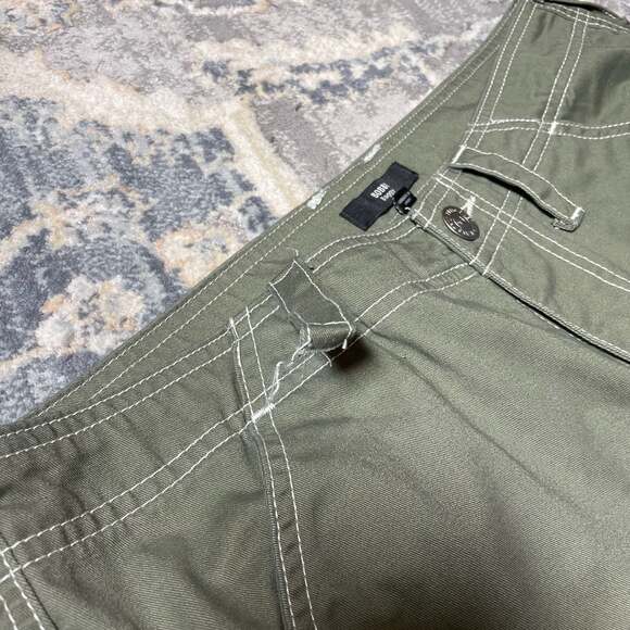 True Religion Bobbi Baggy Cargo Pants Womens 30 Kalamata Green Joggers - Picture 2 of 6